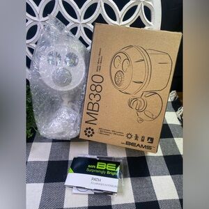 Mr. Beams MB390 Motion Sense Spot
Light 300 Lumen Weatherproof
Battery Powered